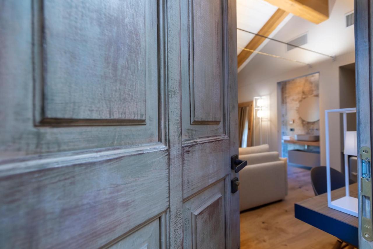 ラ・モッラ Antica Dimora Dosio Bed & Breakfast エクステリア 写真